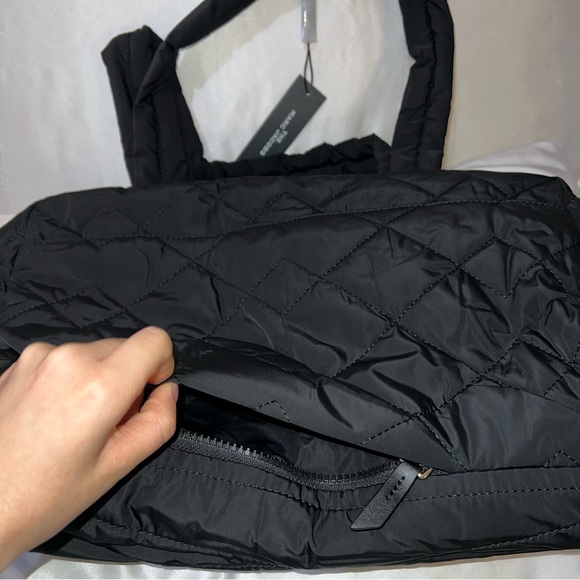 MARC JACOBS Medium Quilted Nylon Bag in BLACK M0017014 - Picture 5 of 6